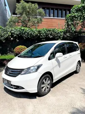Jual Freed PSD ( AT ) 2012 DP : 20 Jt
