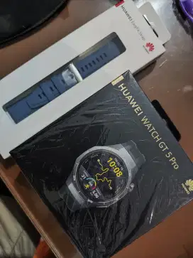 SMARTWATCH HUAWEI GT 5 PRO PEMAKAIAN 1 BULAN BELI MARET