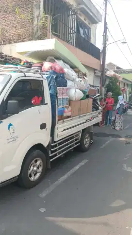 Jasa angkut UGM UNY uty PGRI isi uii