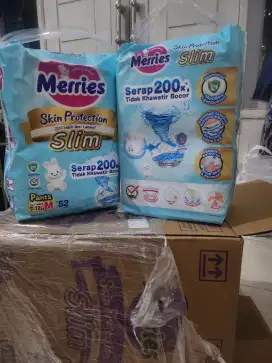 Jual rugi PAMPERS MERRIES isi 52 celana