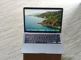 Laptop MacBook pro 2020 13- inch touchbar, Intel core i7, RAM 16/512