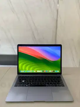 MACBOOK AIR 2018	INTEL CORE I5 RAM 8 GB SS