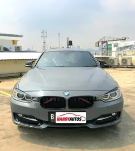 BMW 320D Tahun 2015 Automatic Abu abu Metalik