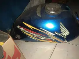 Permisi numpang lapak min dijual tanki bensin punya Megapro cod utara