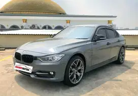 BMW 320D Tahun 2015 Automatic Abu abu Metalik