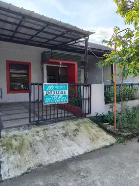 Jarang Ada Rumah Sudah Renov 1.5 Lantai  Taman Kopo Katapang