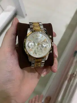 Jam tangan guess ori bekas