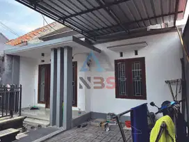 Dijual rumah minimalis Bangunan 2 lantai Lokasi padang sambian