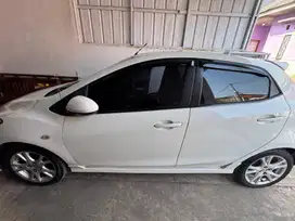 Mazda 2 2013 Bensin