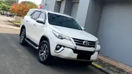 TOYOTA FORTUNER VRZ 2.4 AT PUTIH 2016 KM34RB RECORD