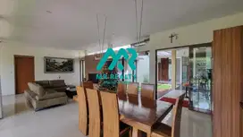 Jarang Ada Rumah Asri Halaman Belakang Luas Kota Baru Parahyangan