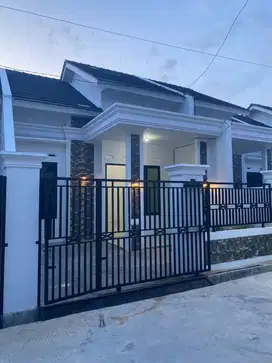 RUMAH MURAH SIAP HUNI TYPE 45/78m2 DEKAT TRANSMART MAJAPAHIT SEMARANG