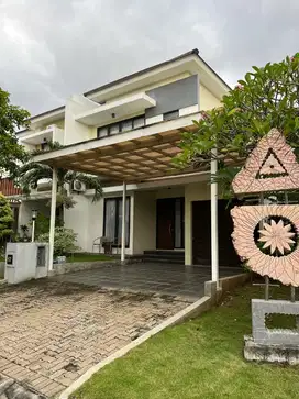 Sewa Kontrak Rumah Cluster Graha Padma 180 meter 5 Kamar Semarang
