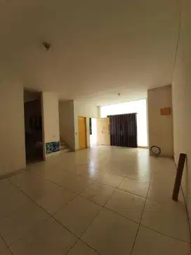 Dijual Rumah Bangunan 2 LT dimensi 8x15 Tipe 3+1 KT Cluster Alamanda