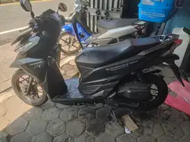 Vario 150 Hitam Full Black Plat AB