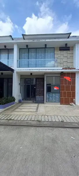 DIJUAL MURAH RUMAH CANTIK 2 LT DI CLUSTER GOLDEN CITY BEKASI UTARA