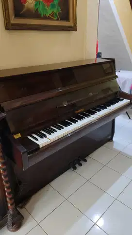 Piano klasik steinmeyer elegan