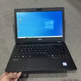 Laptop Fujitsu Lifebook U727 Core i7-7600u Ram 8gb 12.5inch N-VR2