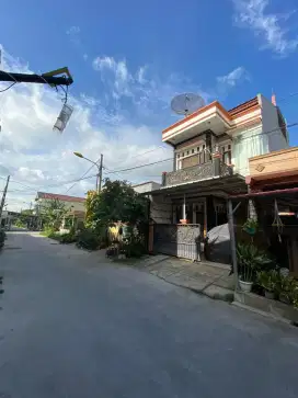 Rumah Cakep 2½ Lantai Di Villa Mutiara Gading 3, Babelan Bekasi