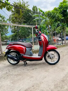Honda Scoopy 110cc pgm Fi CBS ISS