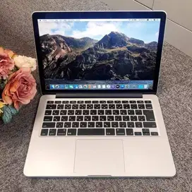MACBOOK PRO RETINA EARLY 2015 CORE I5 RAM 8GB SSD 256GB D-AK