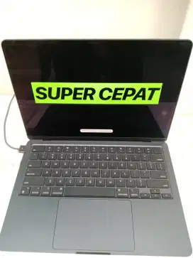 Macbook Air 13 inci 16/256gb