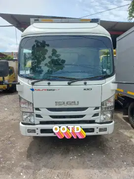 Isuzu NLR55 Long box 4 rd