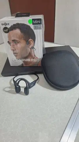 SHOKZ OpenRun Pro Mini – Bone Conduction Headphones Premium