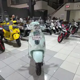 LX 125 BATIK LIMITED EDITION 2022 - LOW KM, LIKE NEW - SRI SANJAYA