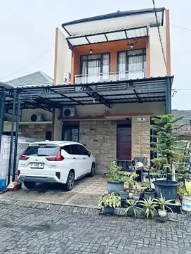 Rumah 2 Lt di Cluster The Malibu Residence dekat SD Sang Timur
