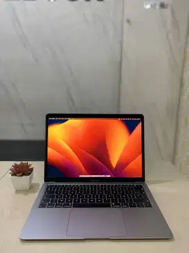 MACBOOK AIR 2018 	INTEL CORE I5 RAM 8 GB SSD 128 GB