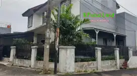 Rumah Komplek STRATEGIS dekat JALAN RAYA di PONDOK AREN