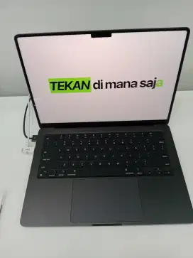Macbook Pro 14 inci 16/256gb
