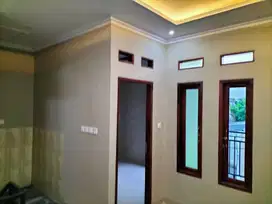Rumah 2 Lantai Bebas Banjir, SHM di Bintara 9 Dekat Tol Bintara