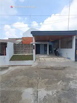 Rumah dekat Paseban Siap Huni Skandinavian dalam Perum Guwosari