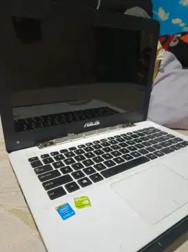 Leptop asus a455L kondisi apa ada nya mati soket lcd putus
