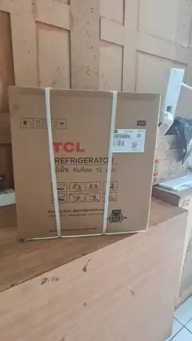 Kulkas mini TCL