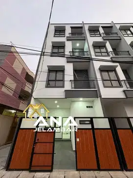 ANA RUMAH BARU UK 4.5X10.5M LOKASI BAGUS JELAMBAR