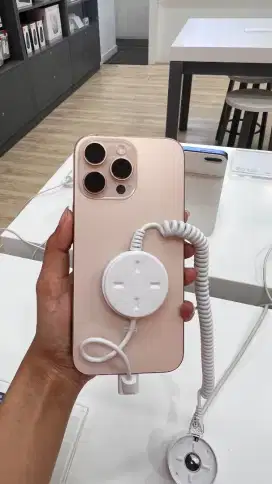 Segampang itu cicilan pasti iPhone 16 Pro max Bebas 1 kali angsuran