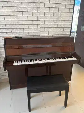 Piano upright Reibach