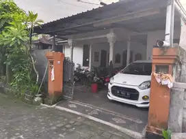 Dijual Rumah Lantai 1 di jln Tunjung Tutur, Peguyangan