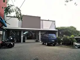Bangunan Eks Supermarket di Kranji,Kota Bekasi
