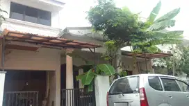 Rumah Strategis 2 Lantai, Akses Jalan 2 Mobil Lega Di Tebet Utara