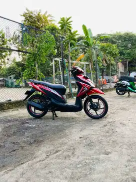 Honda vario 110cc cbs pgm Fi tahun 2015