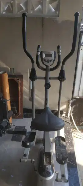 Sepeda olahraga bekas