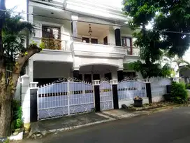 S681 Rumah Mewah 264 m2 Strategis Rawamangun Jakarta Timur