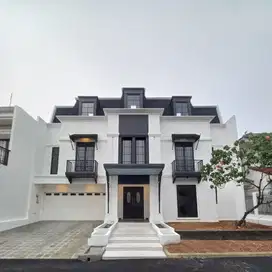 Dijual Cepat  rumah Brand New dg swimming Pool di Bintaro sektor 9