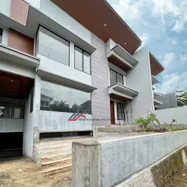 Rumah Baru Modern Minimalis Dalam Komplek Dekat Simatupang