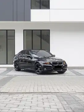 BMW 320i E90 LCI 2012