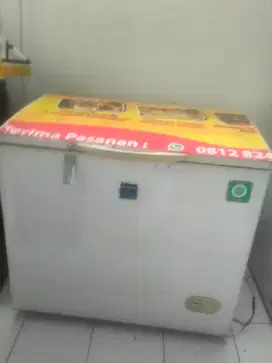 Freezer Sharp 200 Liter
